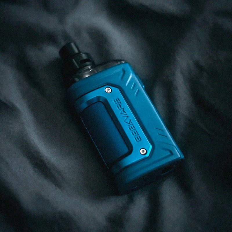 Aegis Hero 3 лежит на кровати