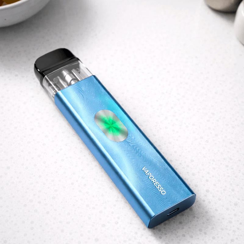 XROS 4 Mini лежит на столе XROS 4 Mini лежит на столе