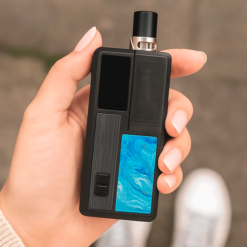Smoant Knight 80 в руке